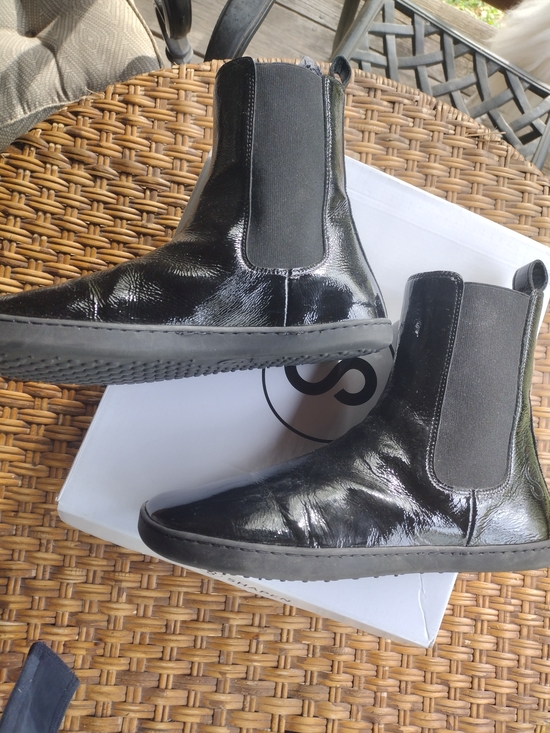 Shapen Shoes - Black Patent Chelsea Womens Boots